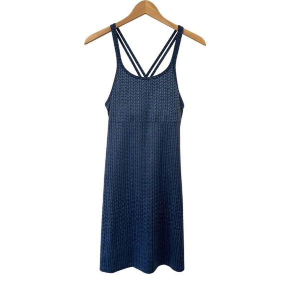 Columbia Dresses & Skirts - Columbia women’s Omni-wick active dress Small blue strappy back built in bra